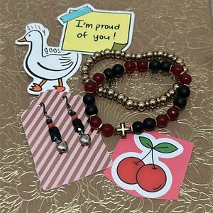 Red, black and gold Beaded Bracelet, Coral Earring with silver hearts